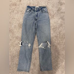 Abercrombie & Fitch 90s Ultra High Rise Jean - Ripped